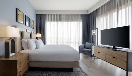 Suite, 1 King-Bett, Eckzimmer (Tower View)