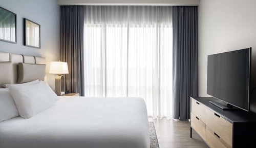 Suite, 1 King-Bett, Eckzimmer (2 Room)