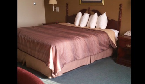 1 King Suite, No Smoking