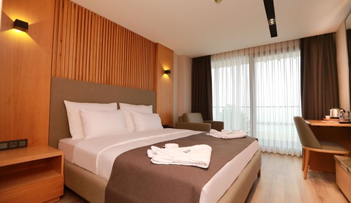 Standard-Doppelzimmer, Bergblick