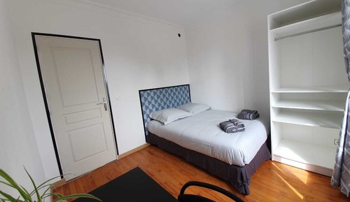 Economy-Vierbettzimmer, eigenes Bad