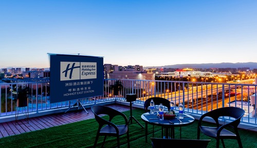 Standardzimmer, 1 King-Bett, Balkon (Smart Room)