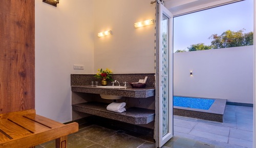 Luxury-Ferienhaus, 1 King-Bett, eigener Pool