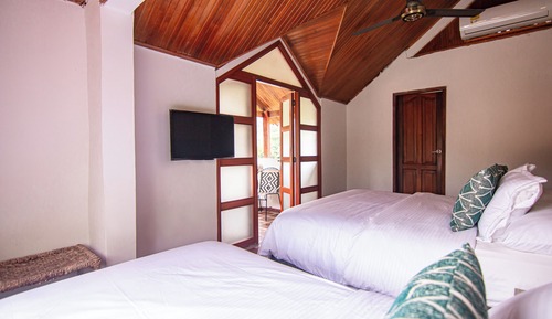 Basic-Vierbettzimmer