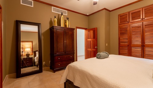 Executive-Apartment