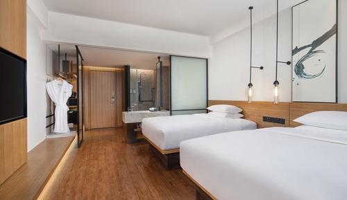 Standardzimmer, 2 Doppelbetten, Stadtblick