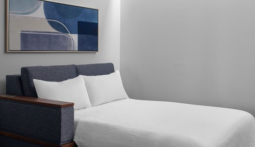 Zimmer, 1 King-Bett und Schlafsofa, Balkon, Meerseite (Hearing Accessible)