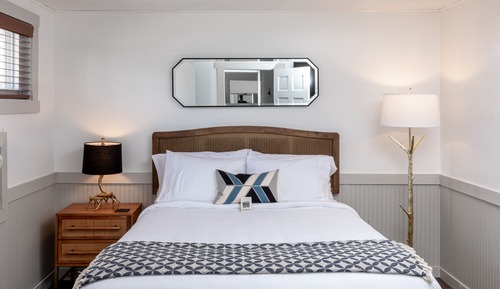 Junior-Zimmer, 1 Queen-Bett, Bergblick