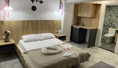 Economy-Doppelzimmer, 1 King-Bett, ohne Fenster