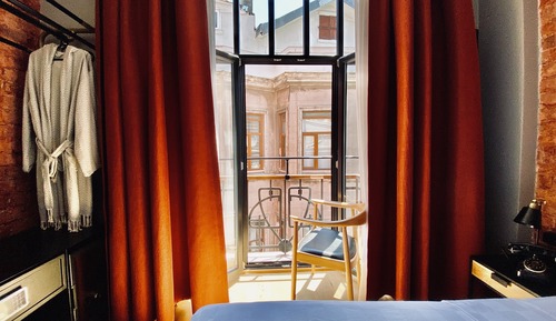 Standard Double Room Street View