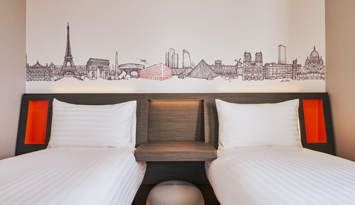 Twin Room with Window