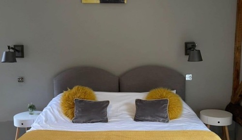 Superior-Doppel- oder -Zweibettzimmer, mit Bad, Gartenblick (Large Double)