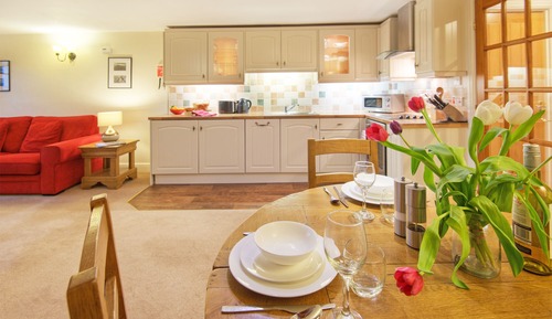 Ferienhaus, mit Bad (Two Bed Police House)