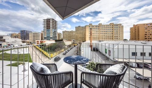 Superior-Zimmer, 1 King-Bett, Balkon, Stadtblick