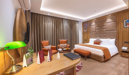Suite, 1 King-Bett, Bergblick