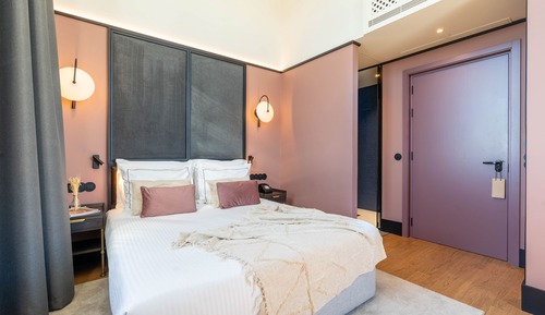 Cozy Double Room - River View