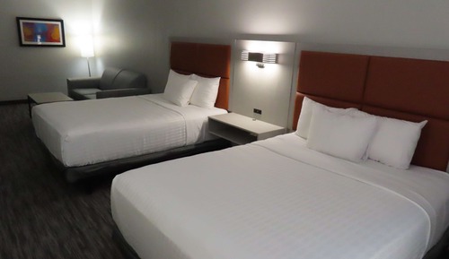 Standardzimmer, 2 Queen-Betten, barrierefrei, Kühlschrank und Mikrowelle (with Sofabed)