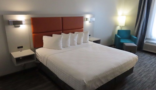 Standardzimmer, 1 King-Bett, Nichtraucher, Kühlschrank und Mikrowelle