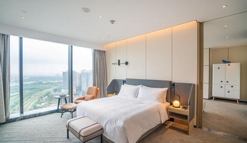 Suite, 1 Schlafzimmer, Zutritt zur Club Lounge, Flussblick