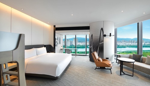 Junior-Suite, Mehrere Betten, Flussblick