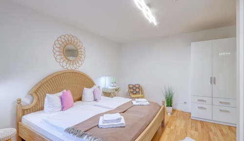 Comfort-Studio, Balkon, Gartenblick