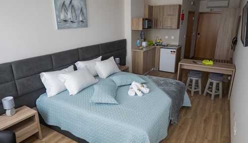 Superior-Doppel- oder -Zweibettzimmer
