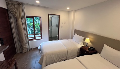 Basic-Doppel- oder -Zweibettzimmer