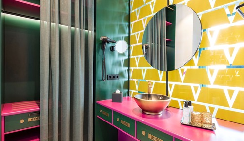 nhow Suite with View + VIP Lounge