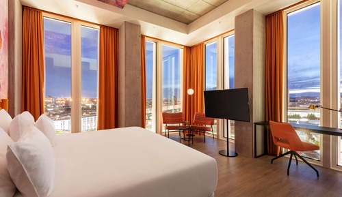 nhow Junior Suite with View + VIP Lounge