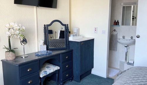 Deluxe-Doppelzimmer, mit Bad (Garden View)