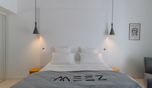 Doppel- oder Zweibettzimmer