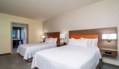 Suite, 2 Queen-Betten, barrierefrei (Mobility & Hearing, Roll-In Shower)