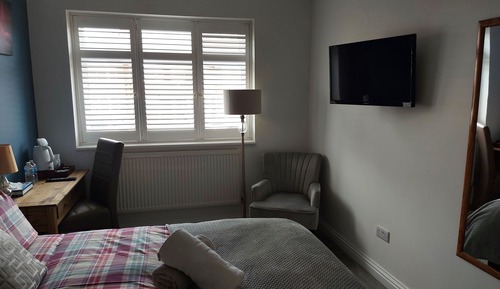 Zimmer, 1 Schlafzimmer, Stadtblick