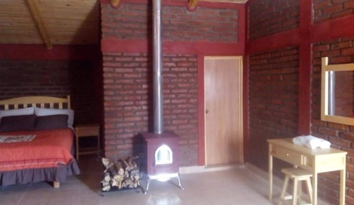 Traditional-Ferienhütte