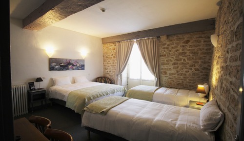 Standard-Vierbettzimmer