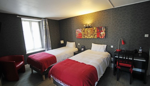 Standard-Doppel- oder -Zweibettzimmer