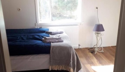Dreibettzimmer, Gemeinschaftsbad