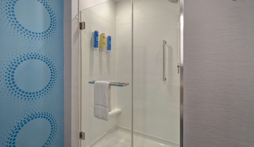 Zimmer, 1 King-Bett, barrierefrei (Hearing)