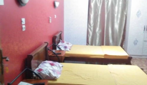 Doppel- oder Zweibettzimmer