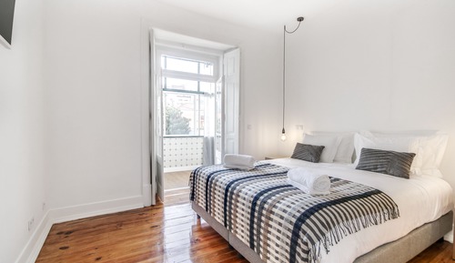 Superior-Doppel- oder -Zweibettzimmer, Poolblick