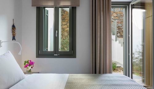 Selene Villa with Private Pool and Sea View