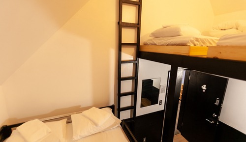 Chalet, Balkon, Bergseite