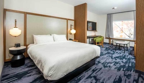 Suite, 1 King-Bett und Schlafsofa (Hearing Accessible)