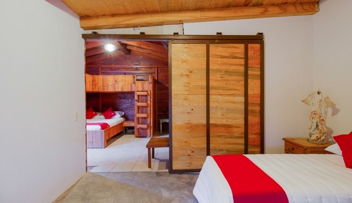 Standardzimmer (Three beds)