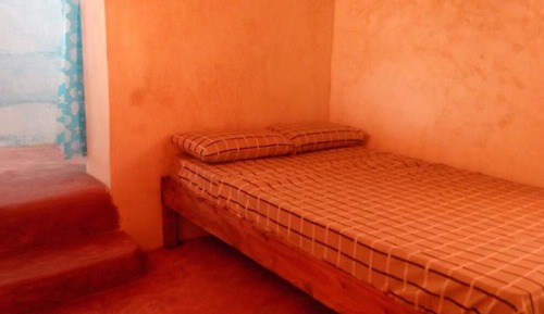 Standard-Doppelzimmer, Gemeinschaftsbad