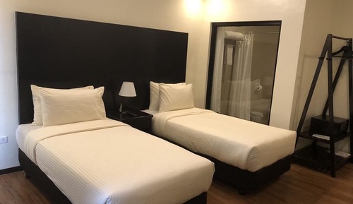 Deluxe-Doppel- oder -Zweibettzimmer