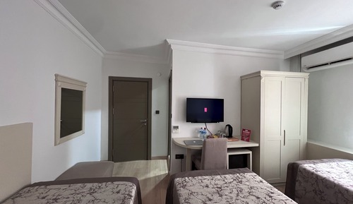 Dreibettzimmer