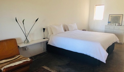 Doppel- oder Zweibettzimmer