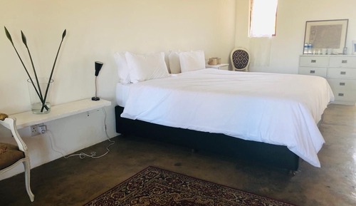 Doppel- oder Zweibettzimmer