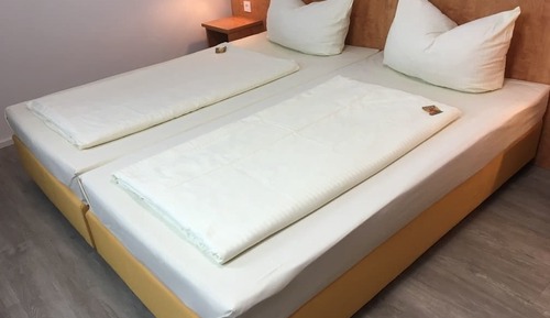 Standard-Doppelzimmer